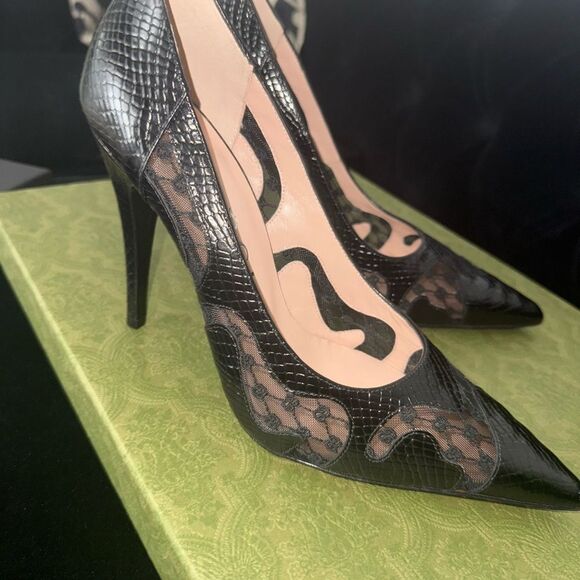 Brand new with box Gucci Elegant Black Lace Stiletto Heels - Picture 1 of 7